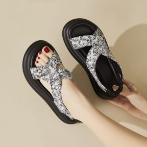Sandal Nữ Cao 5Cm Thêu Hoa AG0005