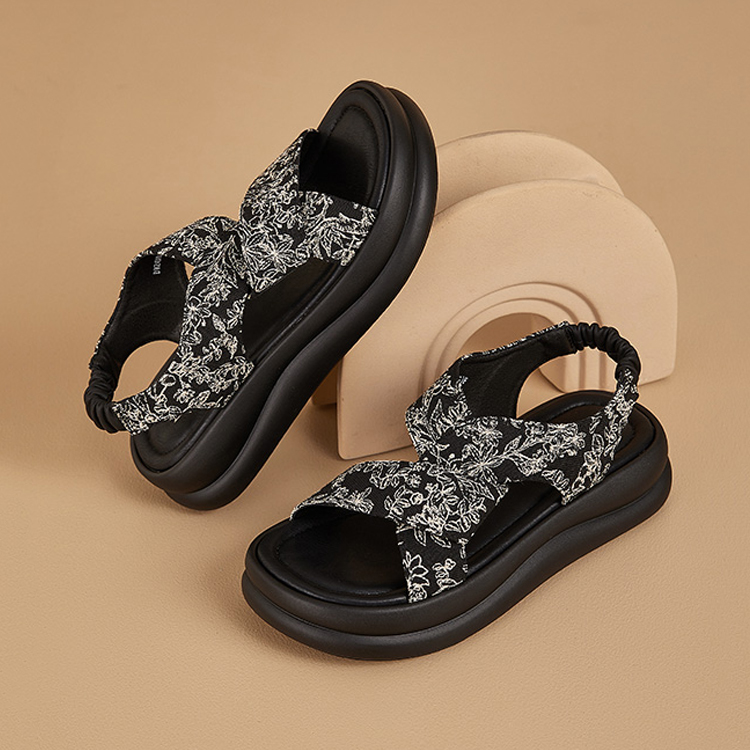 Sandal Nữ Cao 5Cm Thêu Hoa AG0005